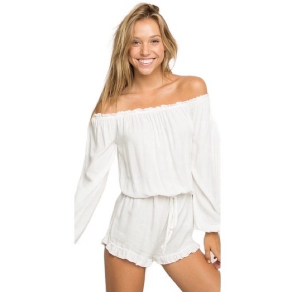 Brandy Melville Gabriella Romper - Picture 2 of 5